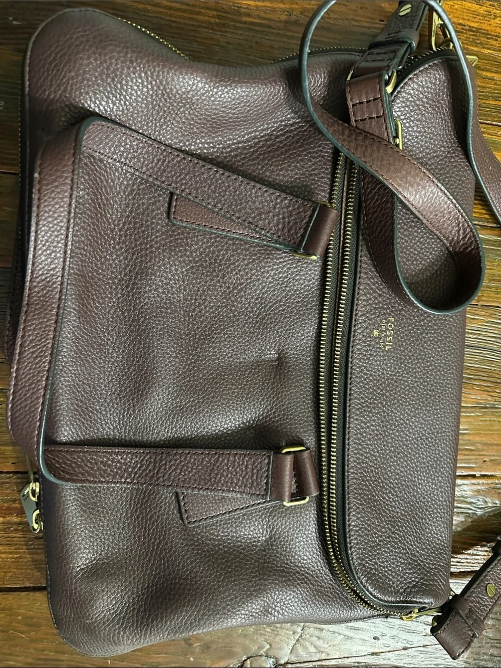 Fossil Men's Brown Pebbled Leather Messenger Crossbody